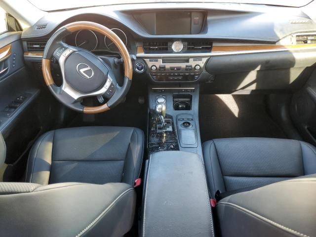 2015 Lexus ES 300H