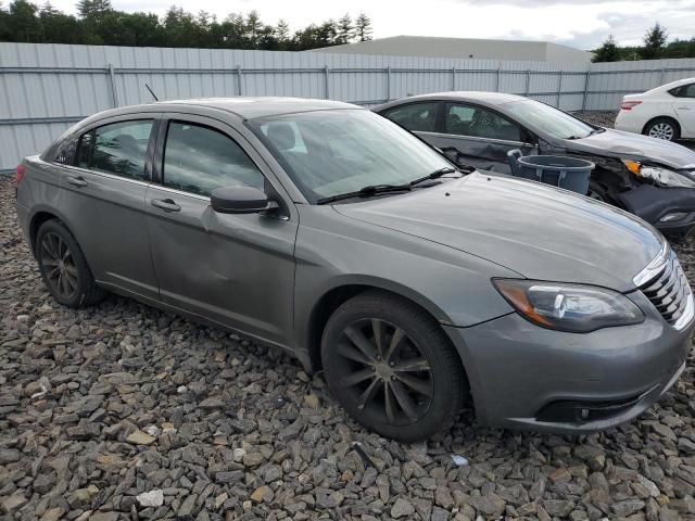 2012 Chrysler 200 Touring