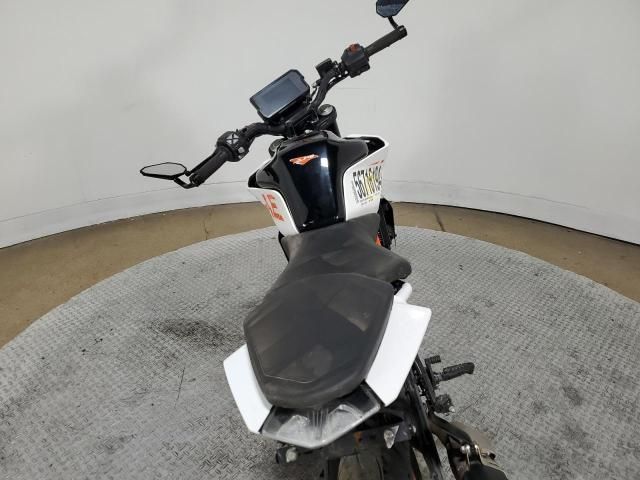 2020 KTM 390 Duke