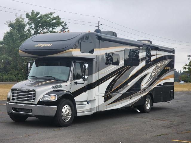 2018 Freightliner Chassis S-2