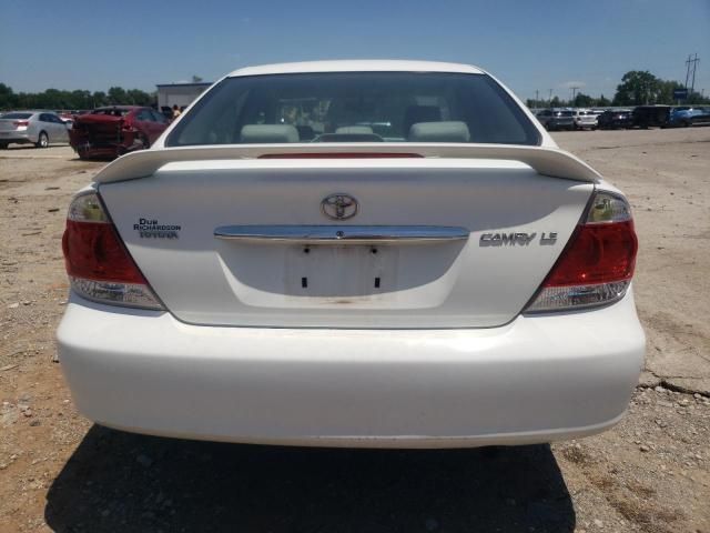 2005 Toyota Camry LE