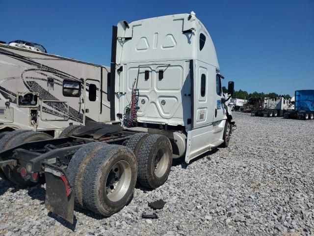 2017 Freightliner Cascadia 125