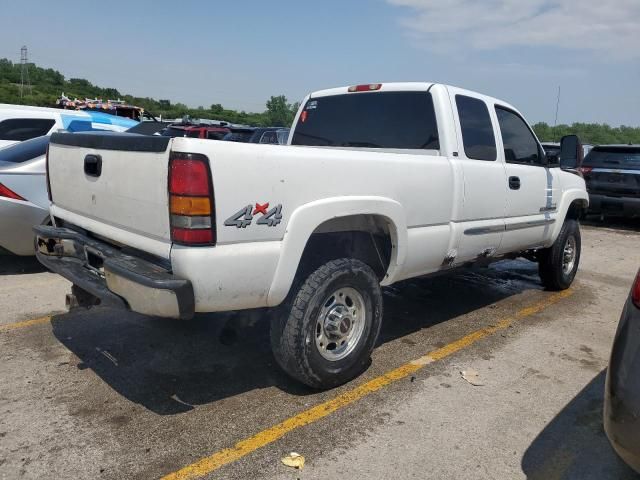 2004 GMC Sierra K2500 Heavy Duty