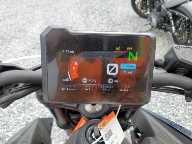 2024 KTM 390 Duke