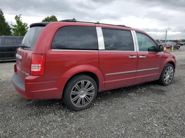 2010 Chrysler Town & Country Touring