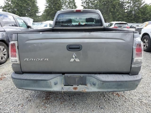 2008 Mitsubishi Raider LS