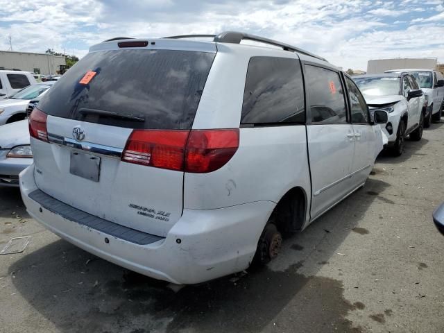 2004 Toyota Sienna XLE