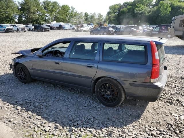 2004 Volvo V70 R