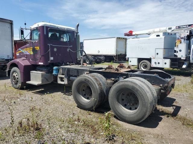 2001 Peterbilt 385