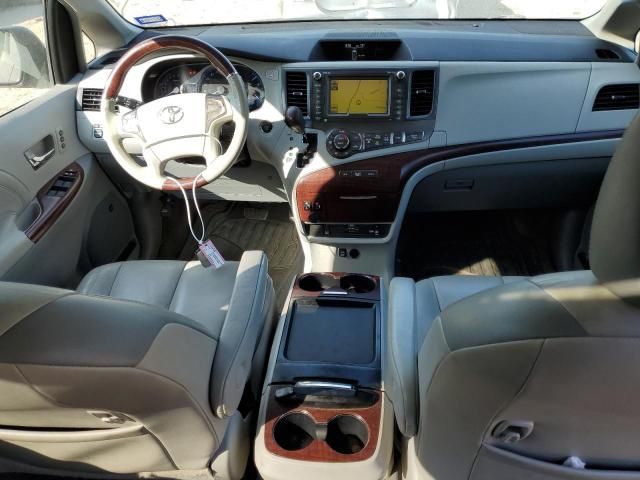 2011 Toyota Sienna XLE