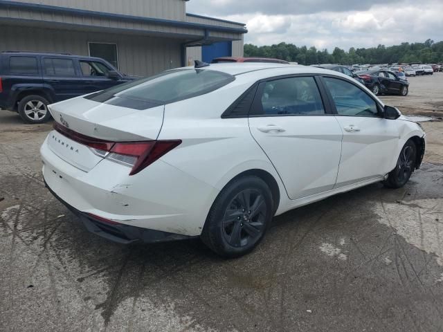 2022 Hyundai Elantra SEL