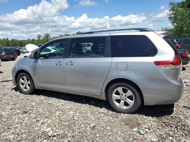 2014 Toyota Sienna LE