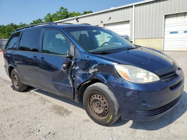 2004 Toyota Sienna CE