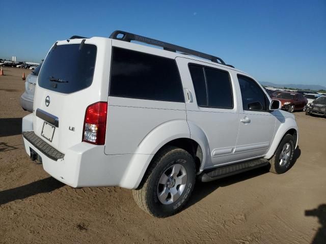 2007 Nissan Pathfinder LE