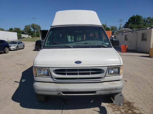 2000 Ford Econoline E350 Super Duty Wagon