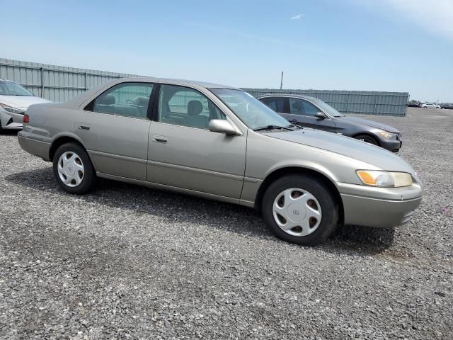 1999 Toyota Camry LE