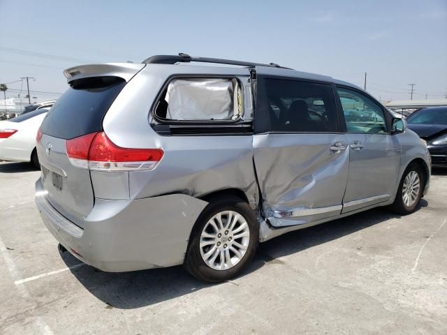 2011 Toyota Sienna XLE