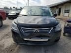 2010 Volkswagen Routan SE