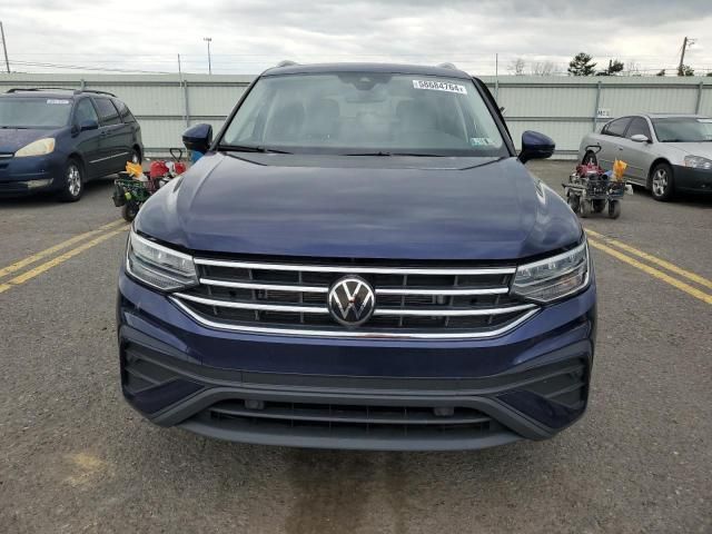 2022 Volkswagen Tiguan SE