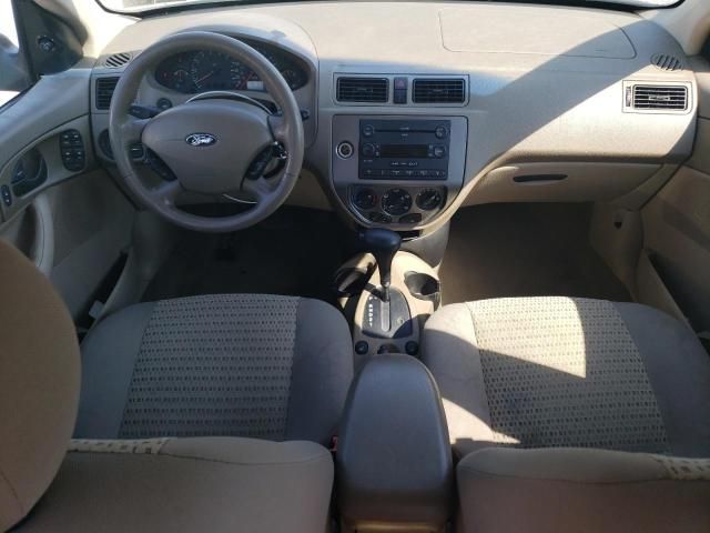 2005 Ford Focus ZX4