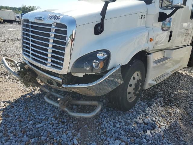 2017 Freightliner Cascadia 125