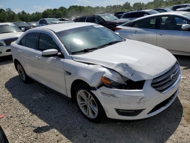 2016 Ford Taurus SEL