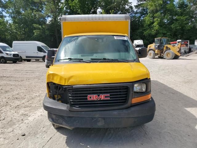 2011 GMC Savana Cutaway G3500