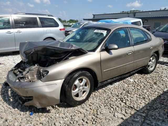 2002 Ford Taurus SE