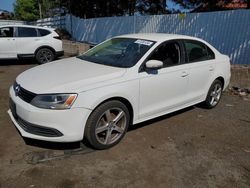 Salvage cars for sale at New Britain, CT auction: 2012 Volkswagen Jetta SE