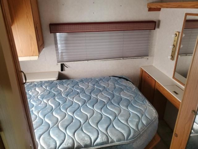 1997 Ford Econoline E450 Super Duty Cutaway Van RV