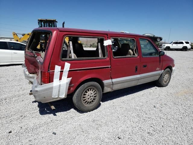 1995 Plymouth Grand Voyager SE