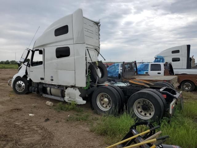 2022 Volvo VN VNL