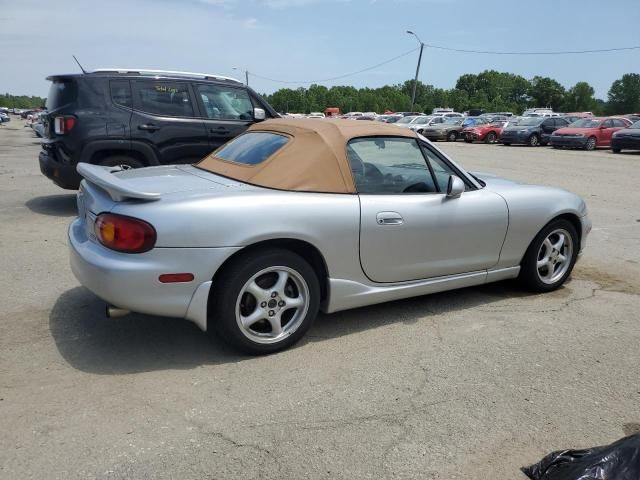 2000 Mazda MX-5 Miata Base