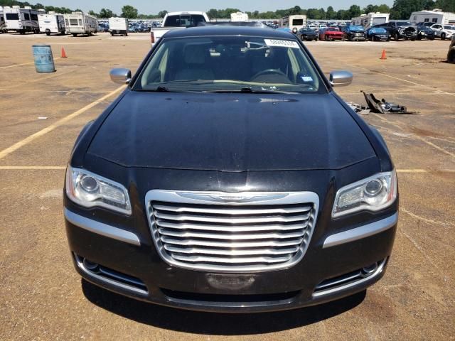 2013 Chrysler 300C Luxury