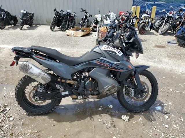 2021 KTM 890 Adventure