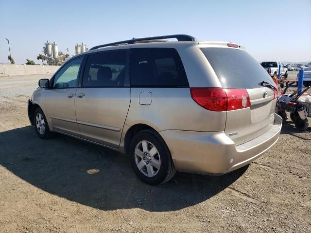 2009 Toyota Sienna CE