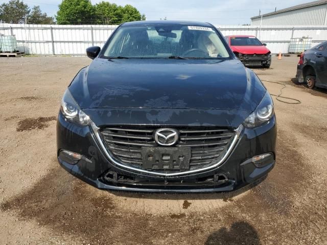 2018 Mazda 3 SE