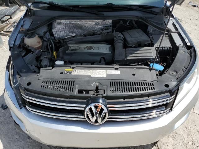 2015 Volkswagen Tiguan S