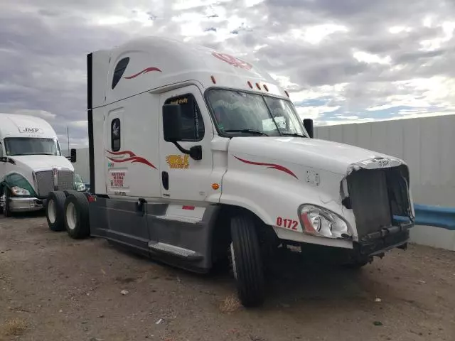 2018 Freightliner Cascadia 125