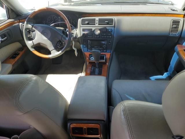 2000 Infiniti Q45 Base