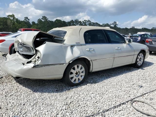 2006 Lincoln Town Car Signature