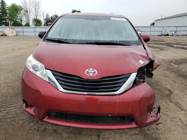 2012 Toyota Sienna LE