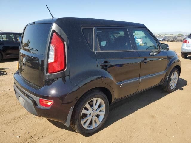 2013 KIA Soul +