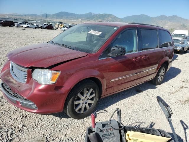 2016 Chrysler Town & Country Touring