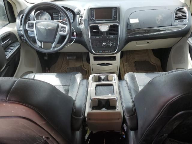 2012 Chrysler Town & Country Touring