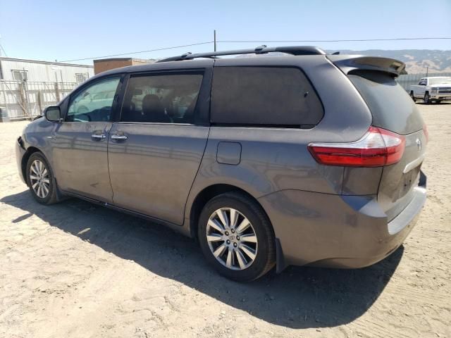 2017 Toyota Sienna XLE