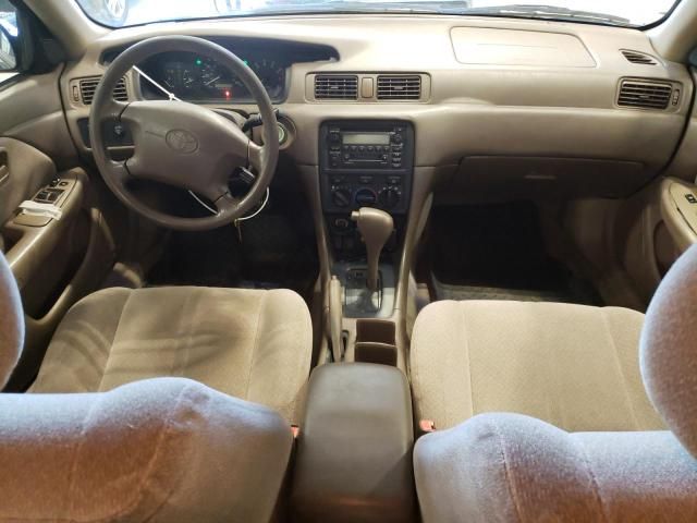 2000 Toyota Camry CE