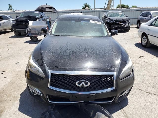 2016 Infiniti Q70 3.7