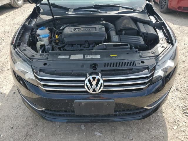 2014 Volkswagen Passat SE