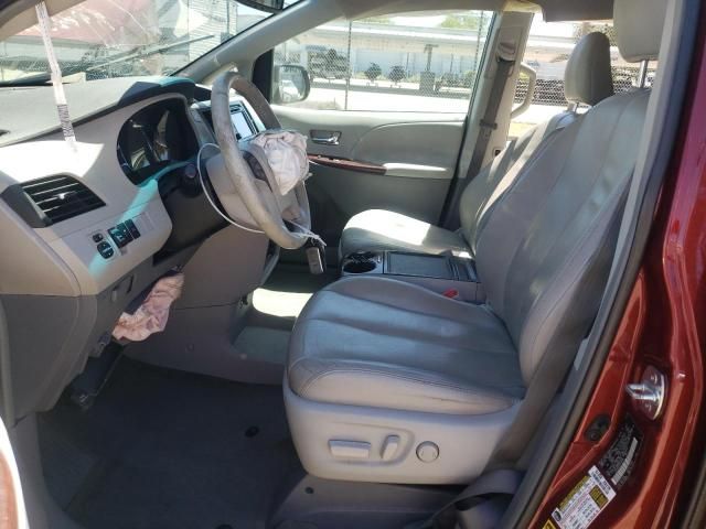 2013 Toyota Sienna XLE